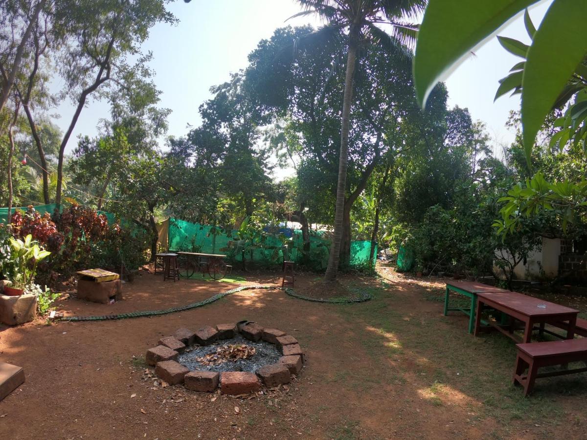 Gaia Hostels Anjuna Luaran gambar