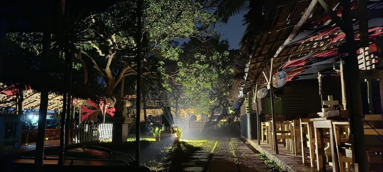 Gaia Hostels Anjuna Luaran gambar