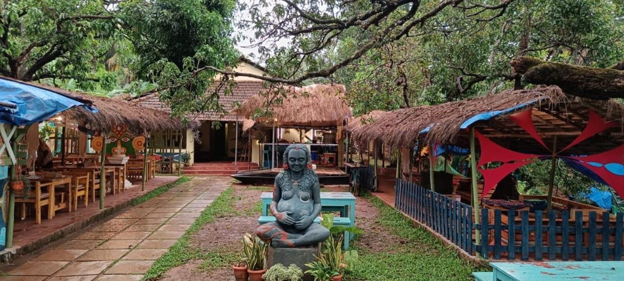 Gaia Hostels Anjuna Luaran gambar
