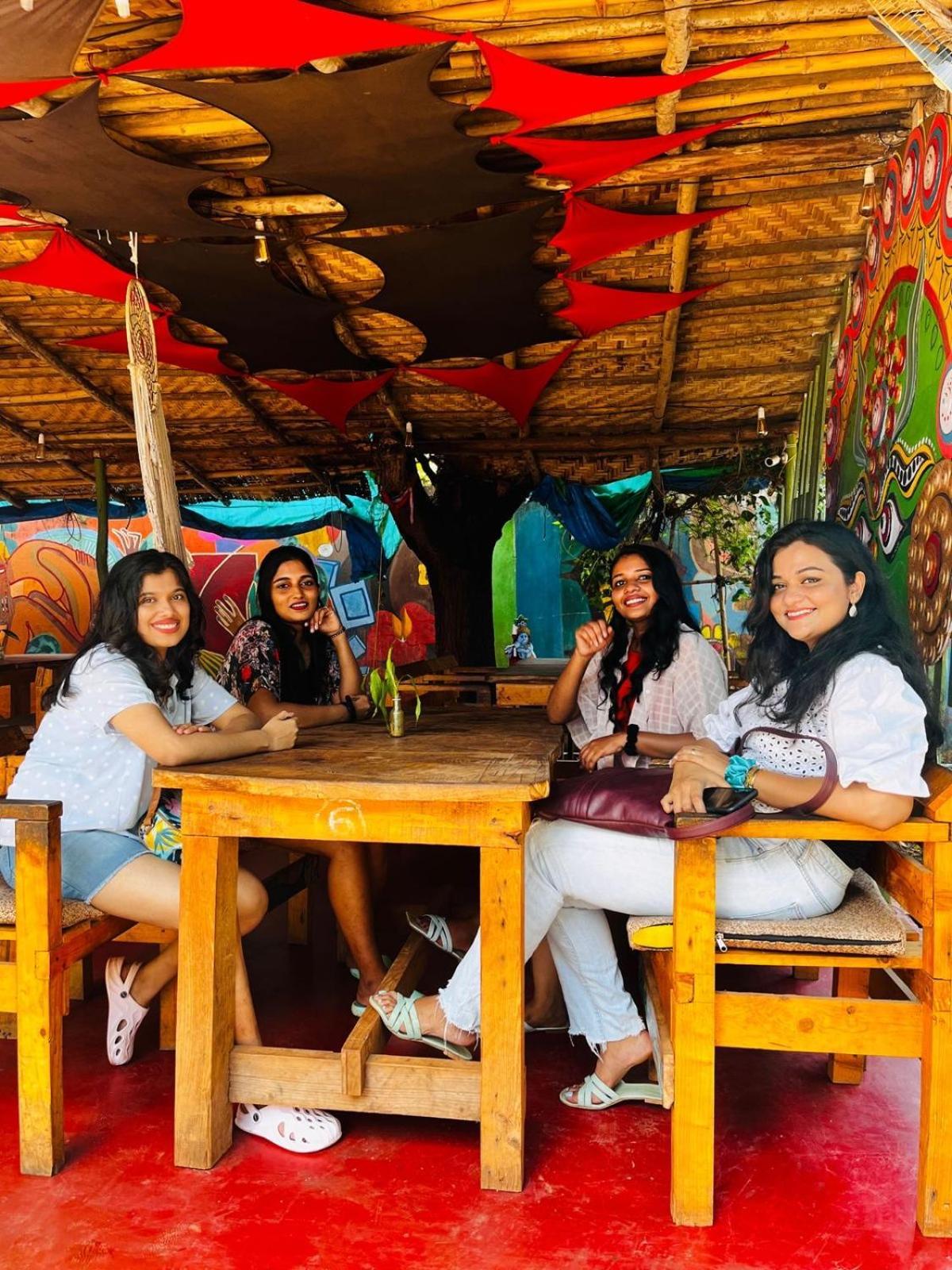 Gaia Hostels Anjuna Luaran gambar