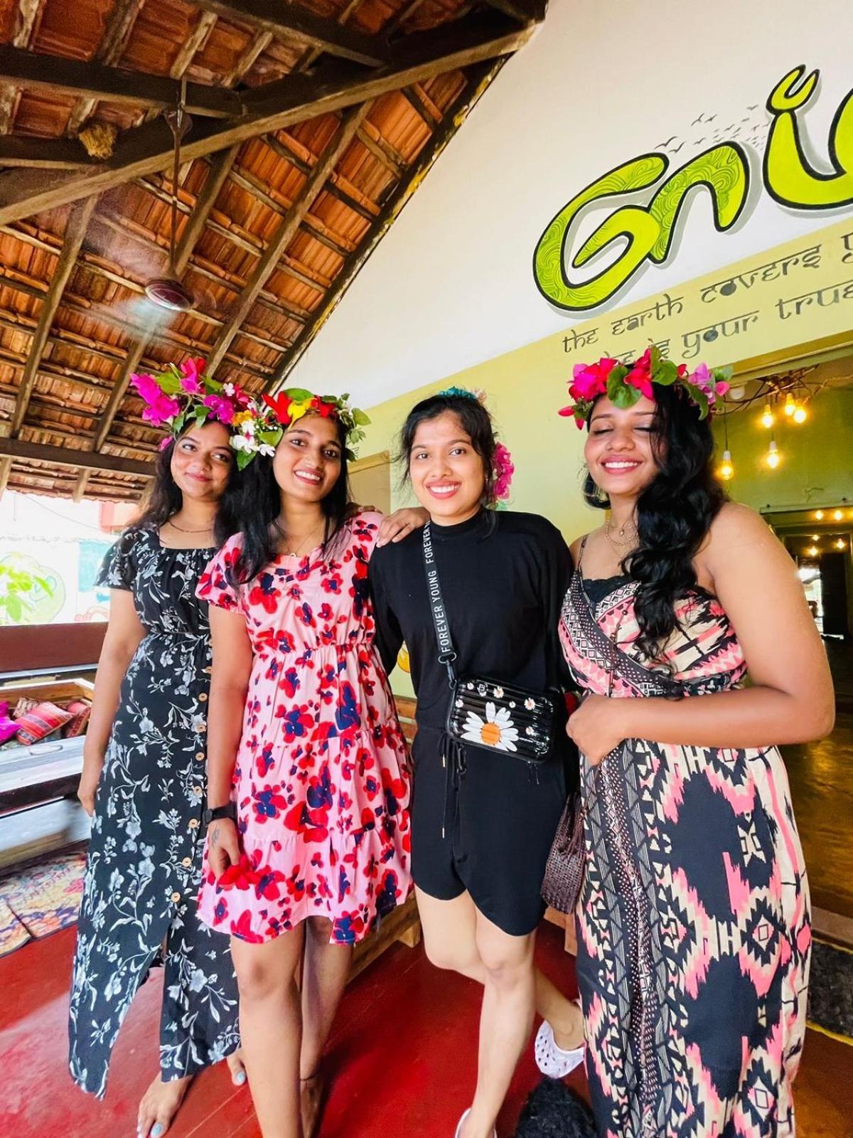 Gaia Hostels Anjuna Luaran gambar